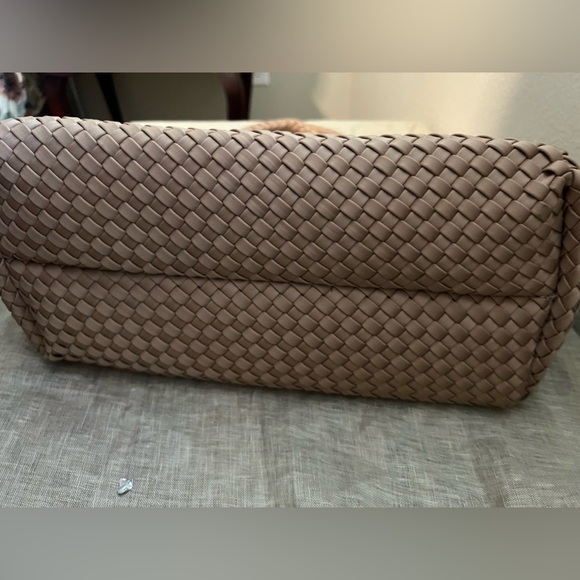 Tan woven Bcbg Maxazria tote - Picture 3 of 5